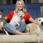 Penny z Teorie velkého třesku si pořídila luxusní dřevostavbu