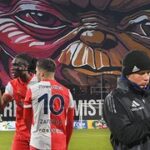 Slavia na Sigmě: Ogbuova kopačka, LM na tribuně i Elbelův opožděný debut