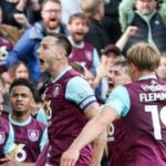 Burnley v klíčové bitvě porazilo Sheffield a postupuje zpět mezi elitu, slaví také Leeds