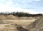 Zbytky betonu, tašek, cihel a další stavební odpad by mohl nově recyklovat lom v jižních Čechách