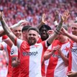 Oslavy titulu Slavie ONLINE: Pražané přeberou pohár, rychlá přestavba v Edenu