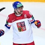 Pastrňák o českém nastavení: Nikoho nepodceňovat, z nikoho nedělat bohy! Chválil výkon