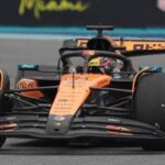 V Miami dominovaly McLareny, Piastri bere čtvrté vítězství