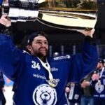 Postava podepsal v NHL! Ulovil ho Detroit, bojovat může i s krajanem Mrázkem