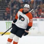 Přestupy NHL ONLINE: Flyers dále počítají s forvardem