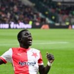 Fotbalové přestupy ONLINE: Diouf nastoupí v přípravě, Zlatan posílil Duklu