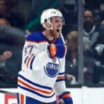 Jak se změní NHL: více zápasů, kratší smlouvy i obrovské zdražení pro nové kluby