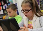 Kolik je ti let? Evropská unie představila prototyp aplikace pro ověřování věku uživatelů internetu