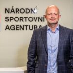 Předseda NSA Šebek vysvětloval nákladné cesty. Šéf ČOV: Ať se postihují líní, ale…
