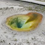 V Yellowstonu se objevila nová díra, teplota bazénu je 43°C