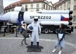 Let do vesmíru z centra Prahy