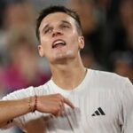 Menšík je na Roland Garros v semifinále! Forma graduje, při párty mladíků dal Brazilci lekci