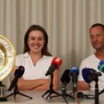 Koučova první tiskovka, ptala se i Nosková: Opatrně! Na Wimbledonu spal v obýváku