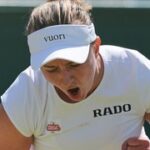 Wimbledon ONLINE: Muchová - Krejčíková 1:1