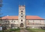 Historické dechové nástroje nově zdobí interiér zámku Brtnice