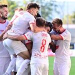 ONLINE: Zbrojovka hraje proti poslednímu Zlínu, důležitý souboj Pardubice - Artis
