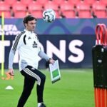 Denia popsal sílu Anglie, mlžil kolem Krejčího