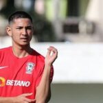 Padající hvězda nejbohatšího fotbalisty světa