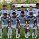 Kdo neskáče, není Čech! Multikulturní kabinou reprezentace U18 často zní i angličtina