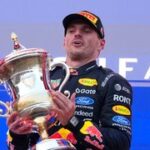 Verstappenův triumf i Antonelliho šach