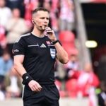 ZLATÁ PÍŠŤALKA: odvážný Všetečka na Slavii neváhal, Černý na Baníku v tom plaval